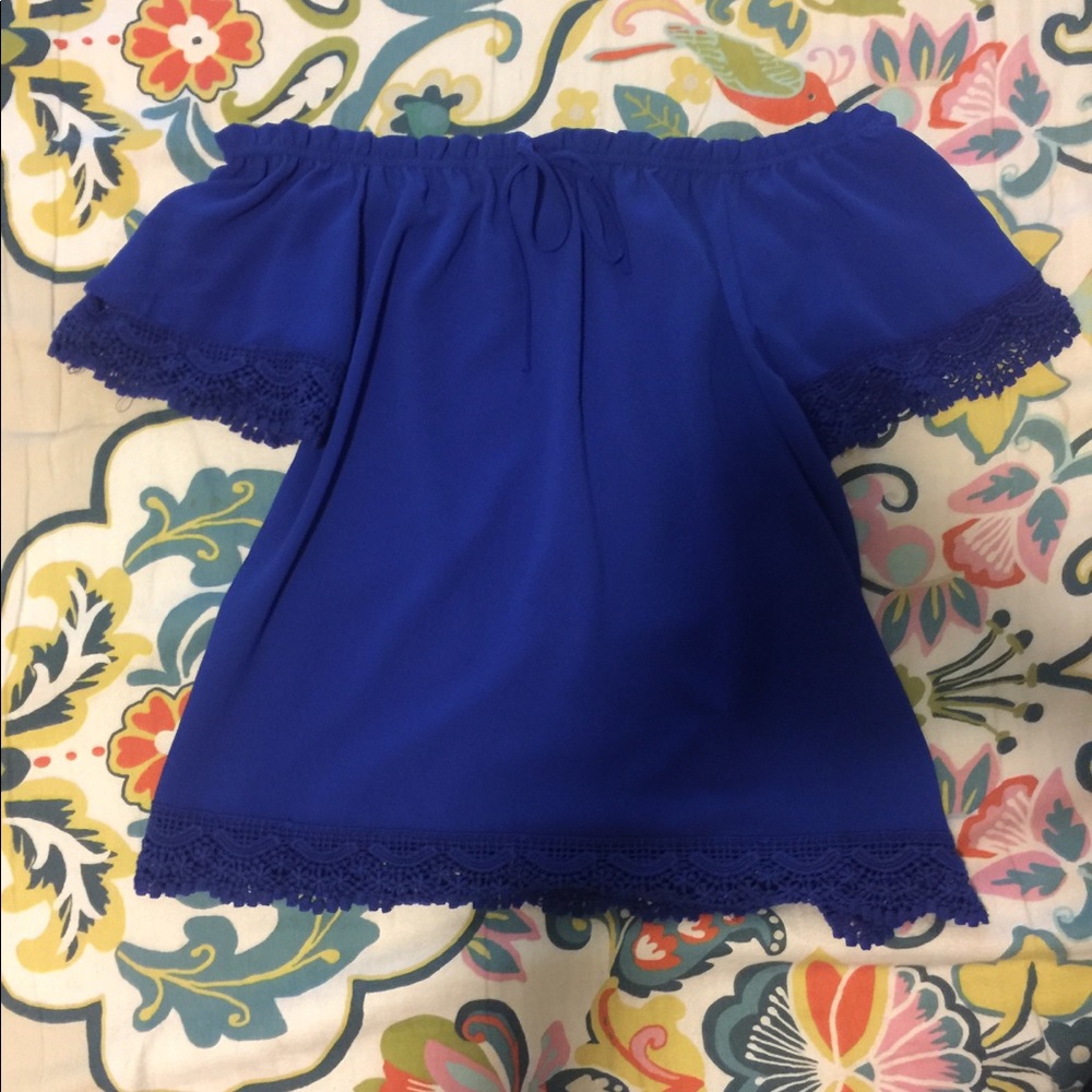 Women’s Boutique Off the Shoulder Top Size Large